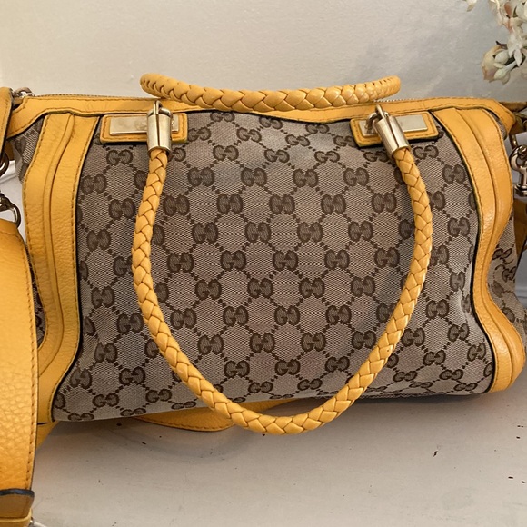 Gucci Bella cloth and Leather bag with Crossbody Strap - Picture 5 of 14